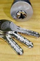 �h�Ɛ������łȂ��g���₷���������@�S�[���u�P�W�V�����_�[